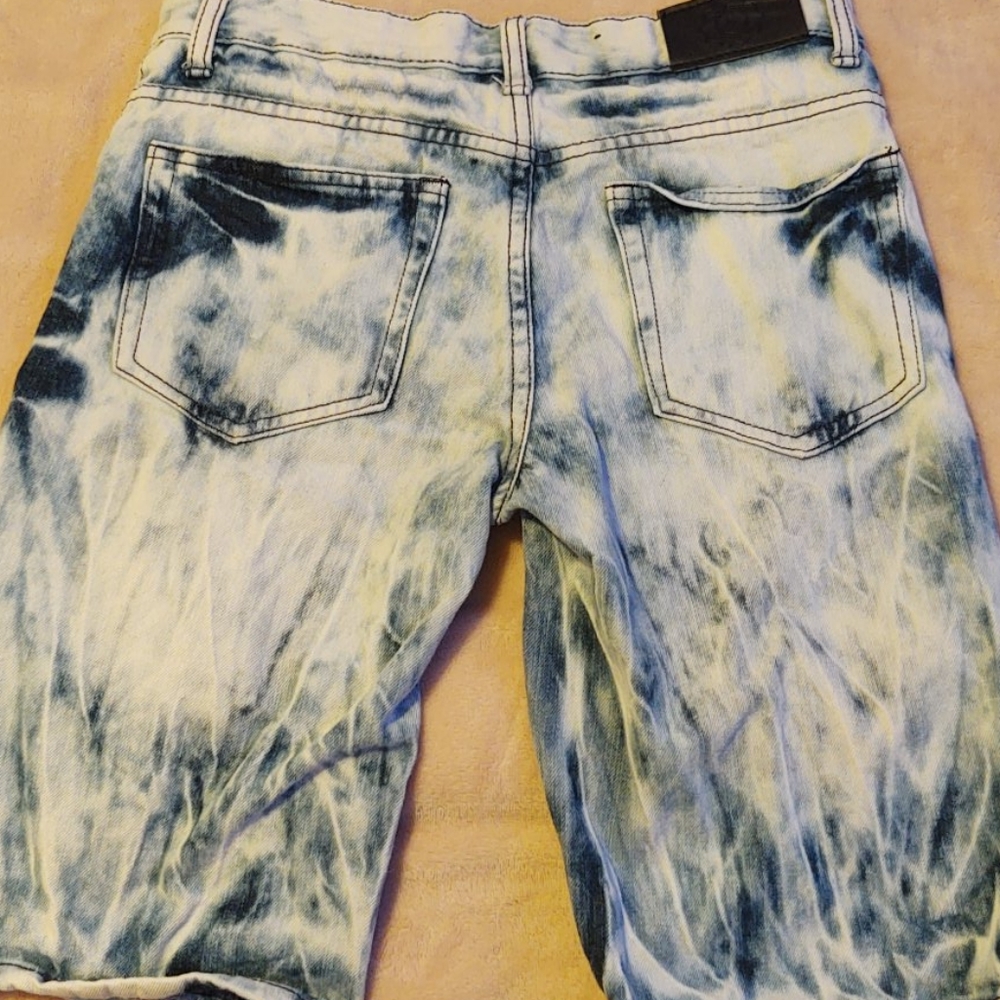 Jean Shorts - Picture 2 of 2